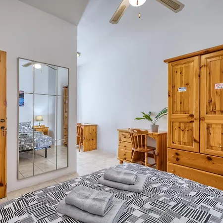 Msida College 公寓 *