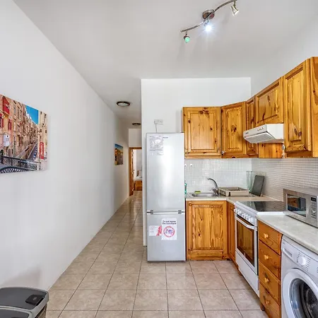 Msida College 公寓